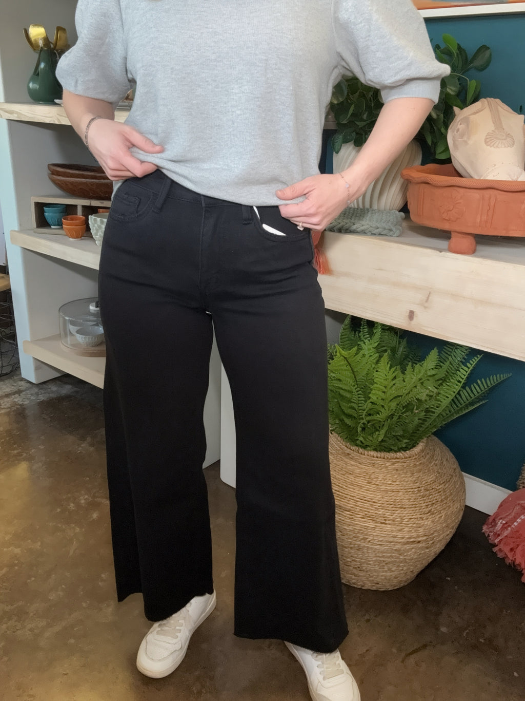 Cropped Black Wide Leg Denim