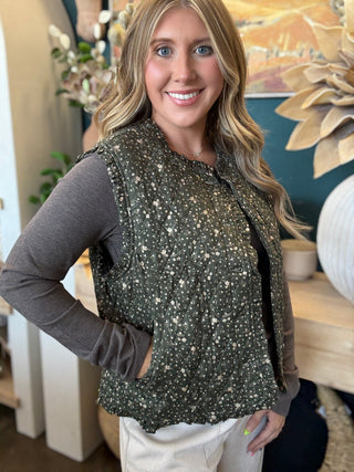 DITSY PRINT RUFFLE QUILTING VEST