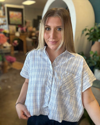 Coastal Casual Crinkled Plaid Bubble Hem