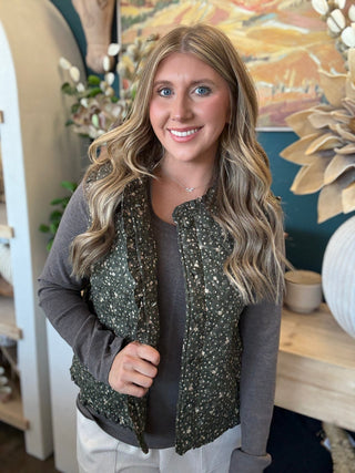 DITSY PRINT RUFFLE QUILTING VEST