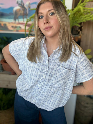 Coastal Casual Crinkled Plaid Bubble Hem