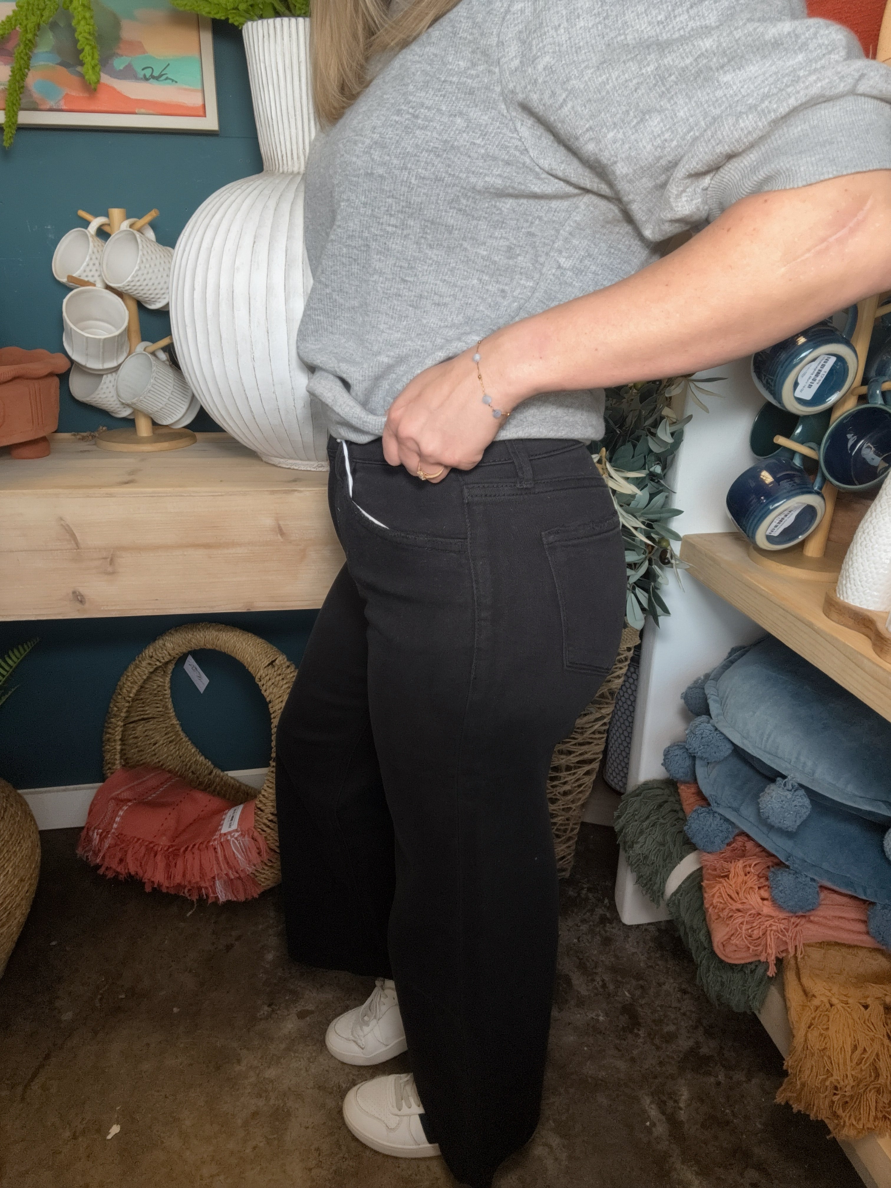 Cropped Black Wide Leg Denim