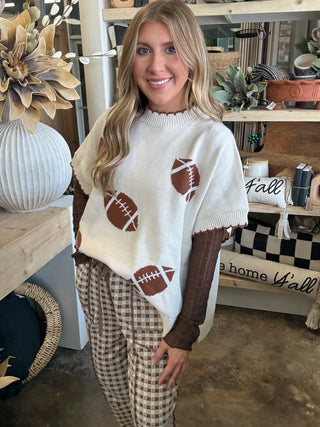 BROWN AND CREAM CHECKERED BARREL FIT PANTS