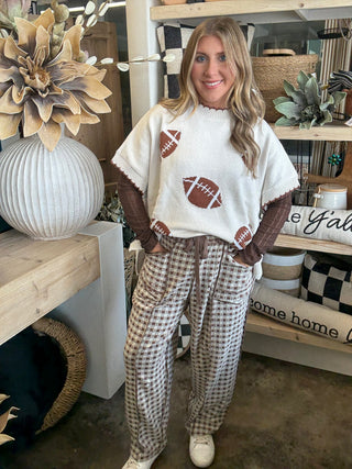 BROWN AND CREAM CHECKERED BARREL FIT PANTS