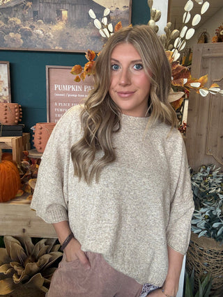 LIGHTWEIGHT OATMEAL SHORT SLEEVE SWEATER WITH RELAXED FIT