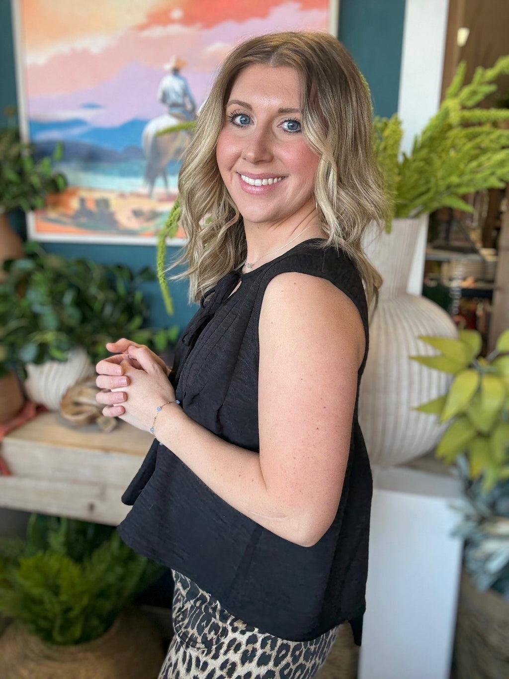 Black tie front sleeveless boutique top for women stylish casual clothing at Pill Box Boutique Willard Missouri

Tags: